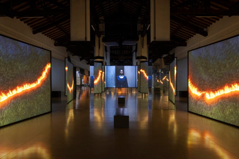 Installation view, Isaac Julien, All That Changes You. Metamorphosis, Palazzo Te, Mantova, 4 Ottobre 2025 – 01 Febbraio 2026. Courtesy l'artista, Victoria Miro e Jessica Silverman. © L'artista. Fotografie: Andrea Rossetti / Palazzo Te