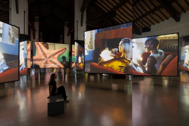 Installation view, Isaac Julien, All That Changes You. Metamorphosis, Palazzo Te, Mantova, 4 Ottobre 2025 – 01 Febbraio 2026. Courtesy l'artista, Victoria Miro e Jessica Silverman. © L'artista. Fotografie: Andrea Rossetti / Palazzo Te