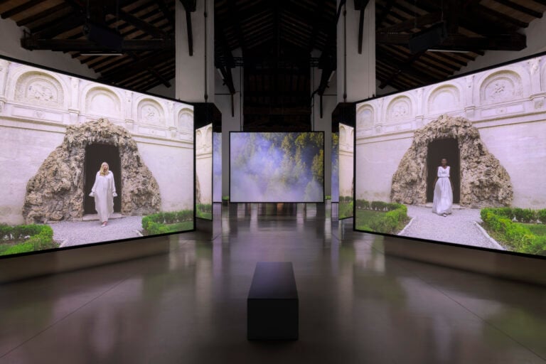 Installation view, Isaac Julien, All That Changes You. Metamorphosis, Palazzo Te, Mantova, 4 Ottobre 2025 – 01 Febbraio 2026. Courtesy l'artista, Victoria Miro e Jessica Silverman. © L'artista. Fotografie: Andrea Rossetti / Palazzo Te