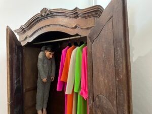 In Piemonte la mostra che celebra i 30 anni della Fondazione Sandretto Re Rebaudengo e inneggia agli Anni Novanta 