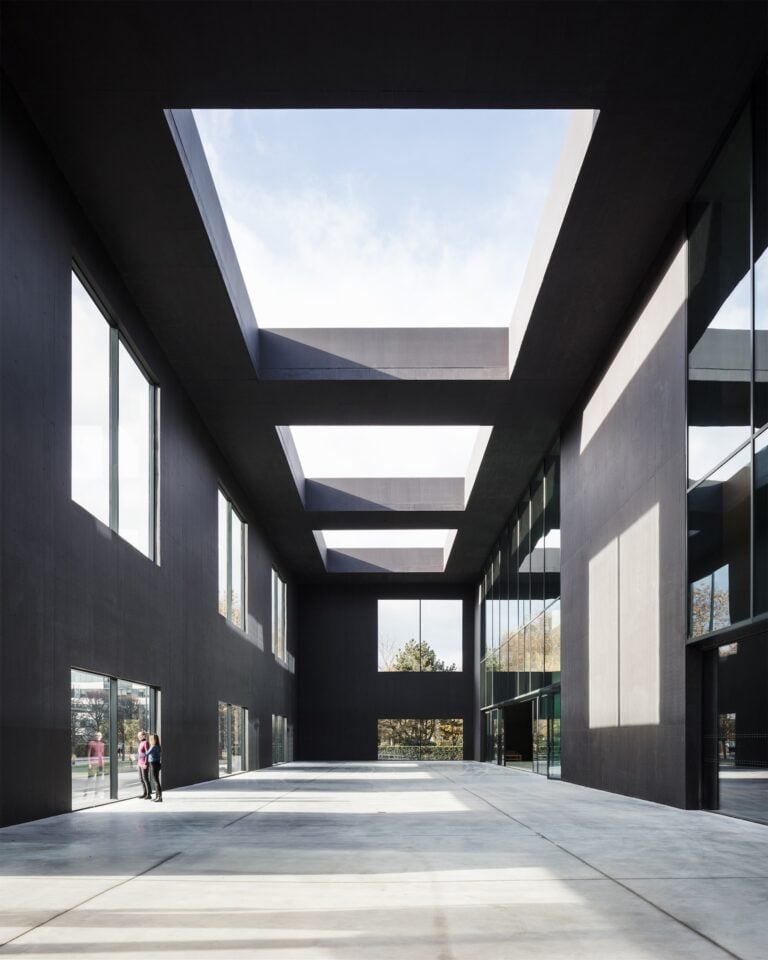 LAN, Strasbourg, Teatro Maillon - Scène européenne, 2014 –2019. Atrio. Foto © Charly Broyez