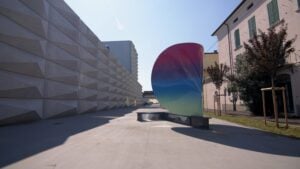 Arte e rigenerazione urbana: su Sky Arte l’opera di Patrick Tuttofuoco a Brescia