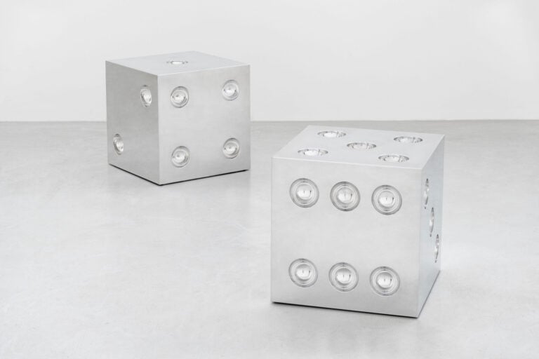 Iran do Espírito Santo, Drops, 2025, in Iran do Espírito Santo. Tracciare il pensiero. 2002-2025, Galleria Mazzoleni, Torino, 2025