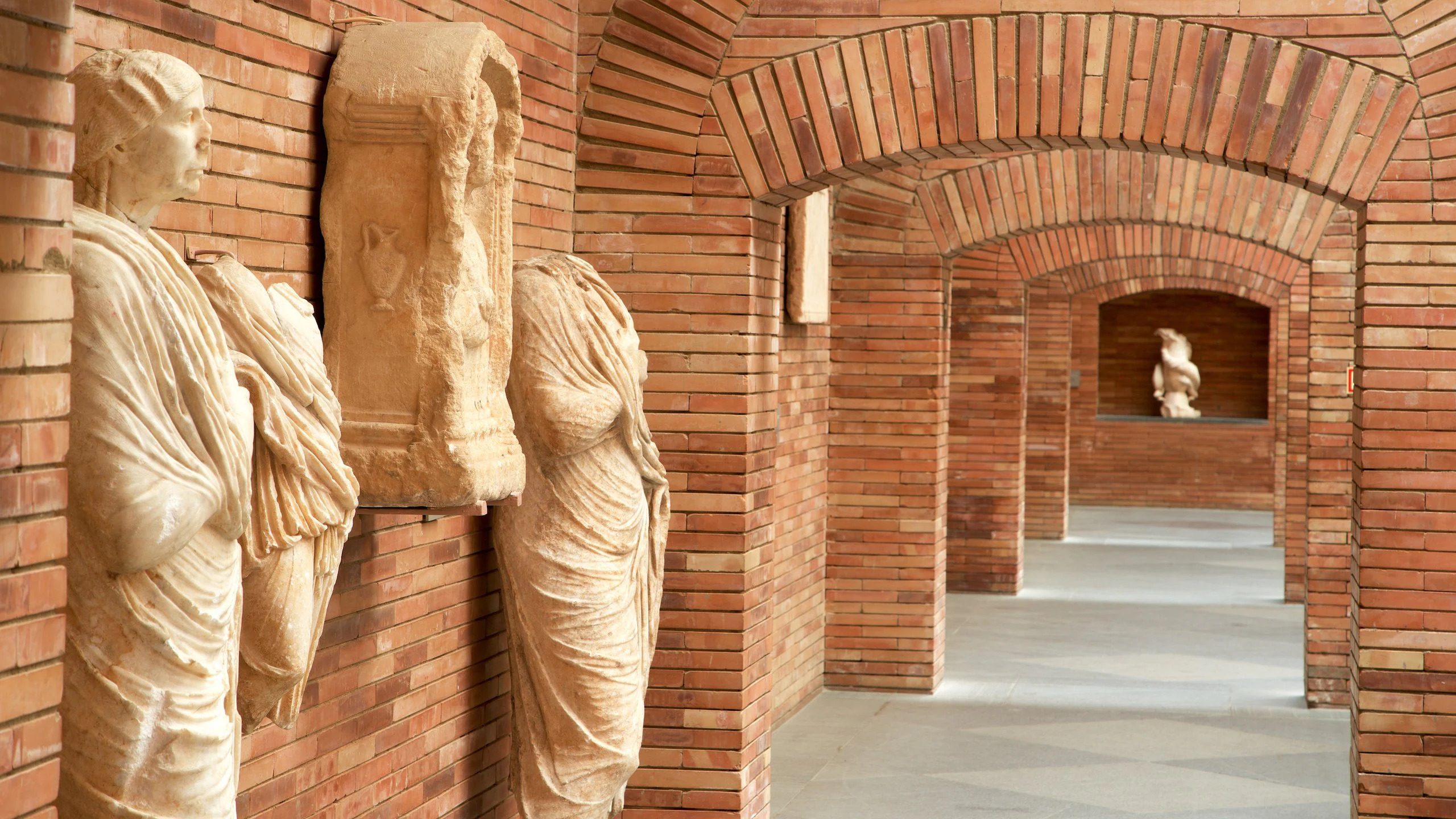 https://www.artribune.com/wp-content/uploads/2025/10/museo-nacional-de-arte-romano-di-merida.webp