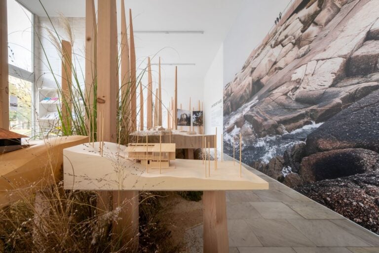 Omar Gandhi Architecture (OGA), Crafted by Place. Exhibition view. Photo © Anton Hangschlitt