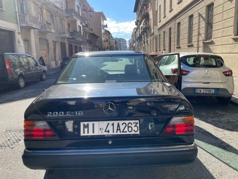 Performance Armen. Photo Claudia Giraud