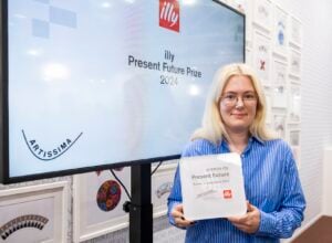 Angharad Williams - Portrait – illy
