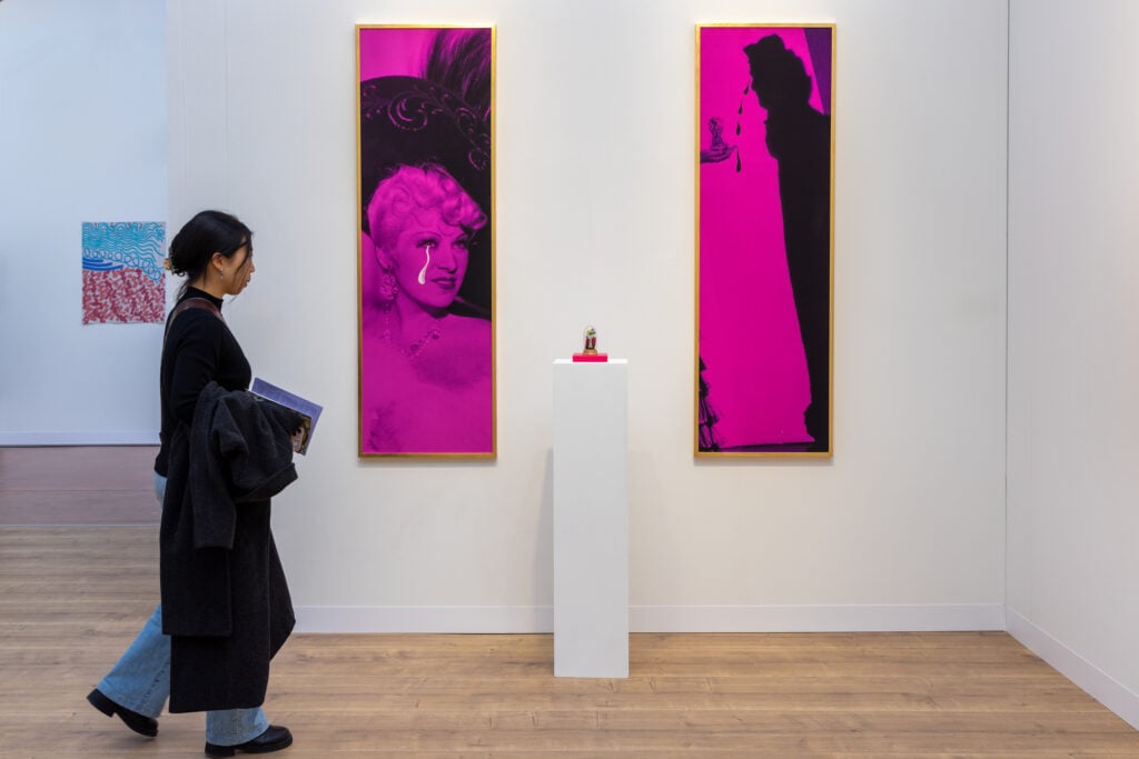printapprox21x14cmabp25galeriesohlalapublicinterachires Moda ovunque. Anche ad Art Basel Paris 2025 non è mancata. Ecco gli esempi
