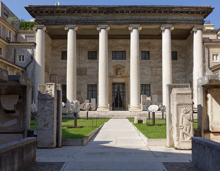 Raffaello Galiotto, Axis mundi, Museo Lapidario Maffeiano Verona, 2025 © Raffaello Galiotto