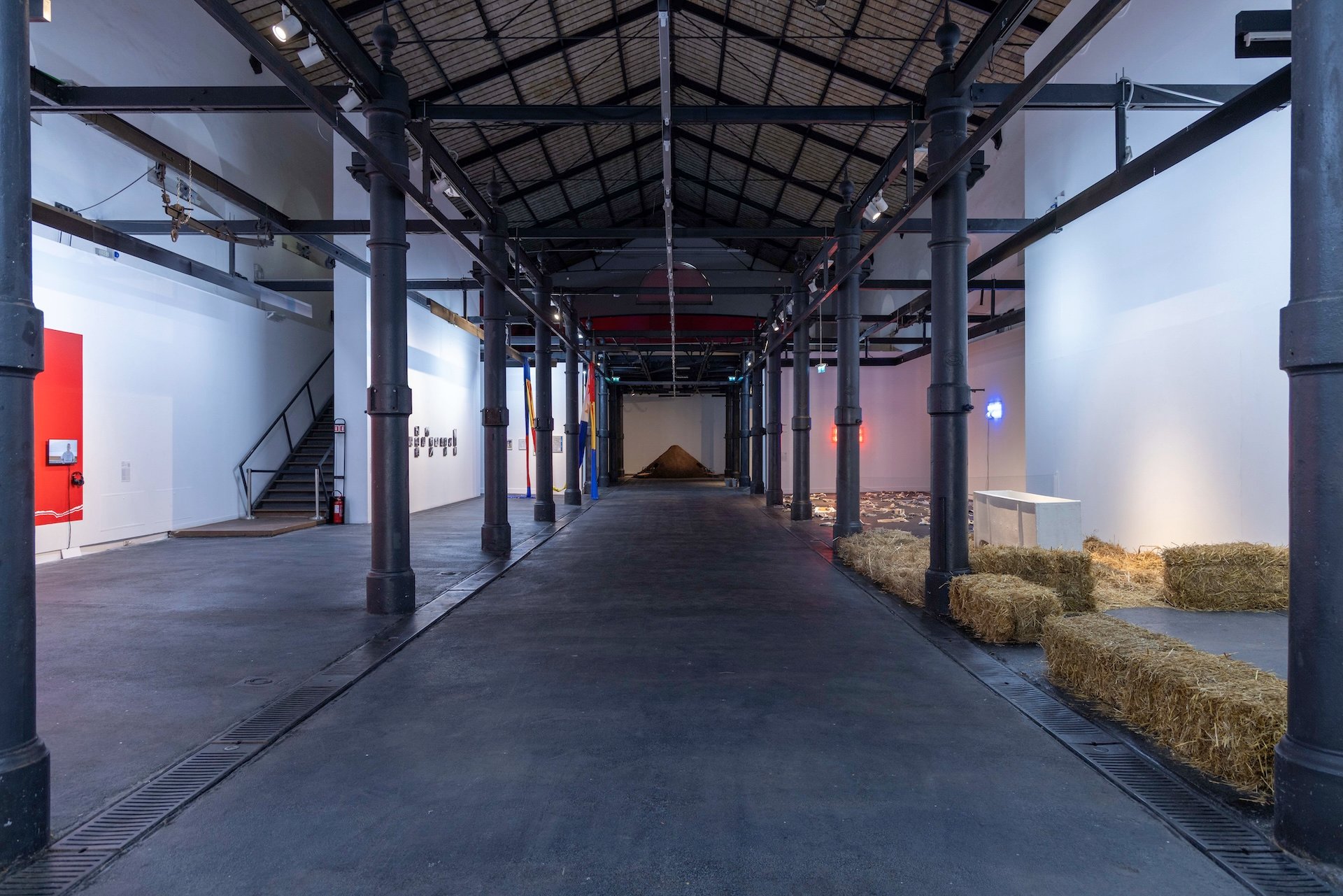 https://www.artribune.com/wp-content/uploads/2025/10/spazi-di-resistenza-mattatoio-roma-2025-courtesy-latitudo-art-projects-c-monkeys-video-lab-1.jpg