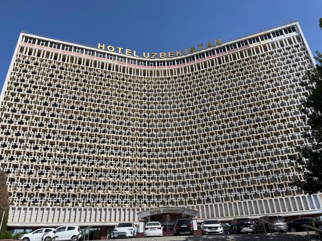 Tashkent, palazzo modernista sovietico, photo Claudia Giraud