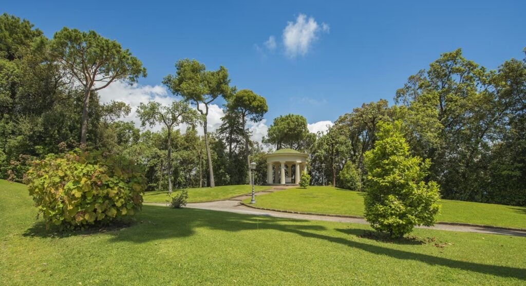 villa rosebery parco e palazzina borbonica157335 Tornano le Giornate d'Autunno del FAI. 10 luoghi nella natura da vedere per sostenere il Fondo per l'Ambiente