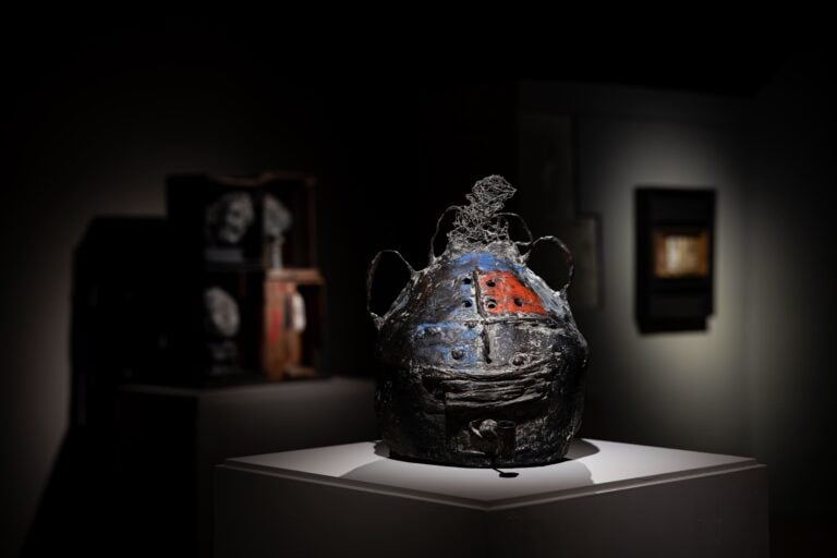 Antoni Clavé en mayusculas, Reial Cercle Artístic, Barcellona, 2025, installation view