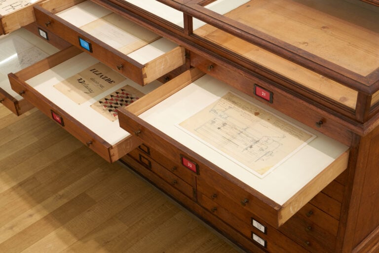 TOUTITÉ ILIAZD, Lo studio della forma. Fondazione Dalle Nogare, Bolzano. Photo Photo Fotostudio Jürgen Eheim