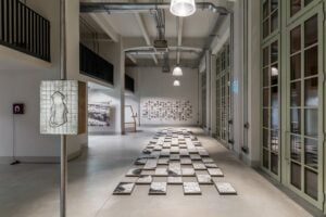 Una mostra a Firenze racconta il progetto che porta l’arte nei borghi in giro per l’Italia 