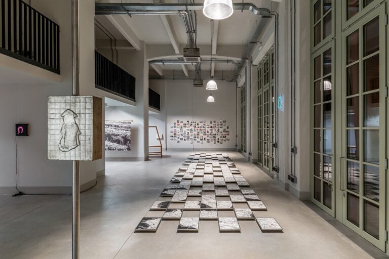 Una mostra a Firenze racconta il progetto che porta l’arte nei borghi in giro per l’Italia 