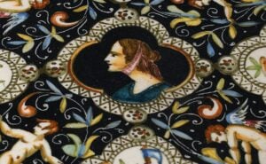 A Pesaro la mostra che racconta la grande tradizione ceramica della città