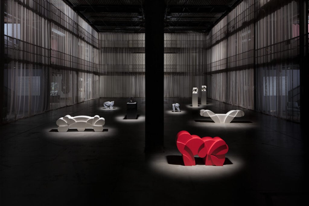 08gcnilufardepotmdw2021matacubipietro consagrasolo showcmattiaiotti L’incredibile spazio di Milano dedicato al design compie 10 anni. Un libro sul Nilufar Depot