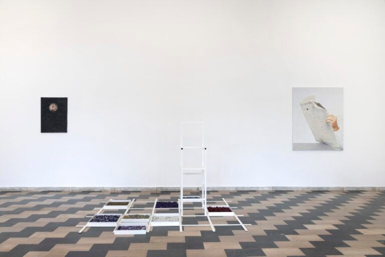 A Milano c’è una mostra che racconta lo spirito e il mistero delle Fiandre dal punto di vista dell’arte contemporanea