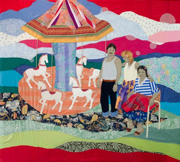 1. Małgorzata Mirga-Tas, The Big Dipper Will Foretell the Future of the Roma (dettaglio), 2025. Patchwork tessile, acrilico, tecnica mista. Courtesy of the artist; Foksal Gallery Foundation, Warsaw; Frith Street Gallery, London; and Karma International, Zurich