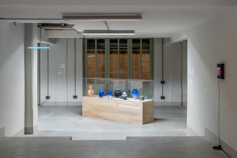 Una mostra a Firenze racconta il progetto che porta l’arte nei borghi in giro per l’Italia 