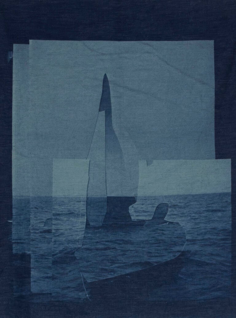 A Genova una mostra d’arte contemporanea che trasforma in museo l’antico negozio d’abbigliamento