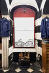 A Genova una mostra d’arte contemporanea che trasforma in museo l’antico negozio d’abbigliamento