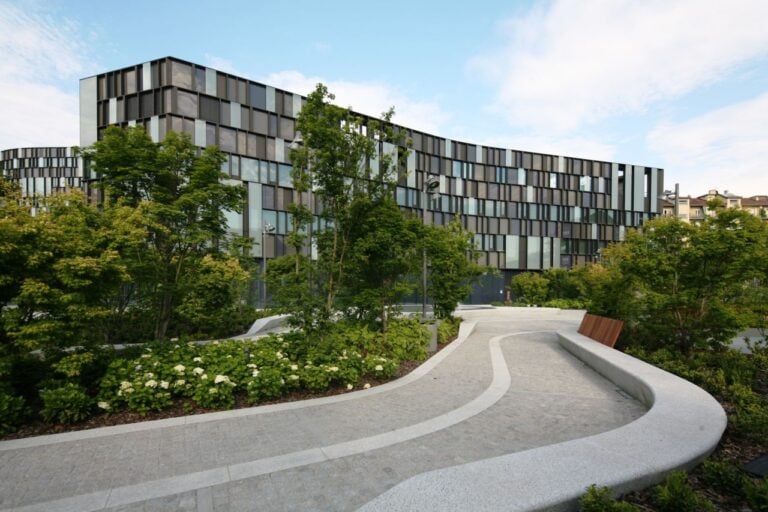 Cino Zucchi Architetti, Lavazza Campus Torino, esterno. Photo: Andrea Martiradonna