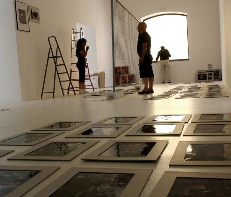 allestimento dellesposizione a pompei 2 È morto Adrian Maben. Fu il regista che portò i Pink Floyd in live a Pompei 