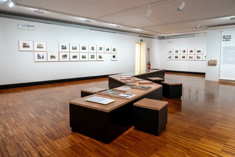 Allestimento mostra Guido Guidi. Col tempo, 1956-2024© Rebecca Paviola