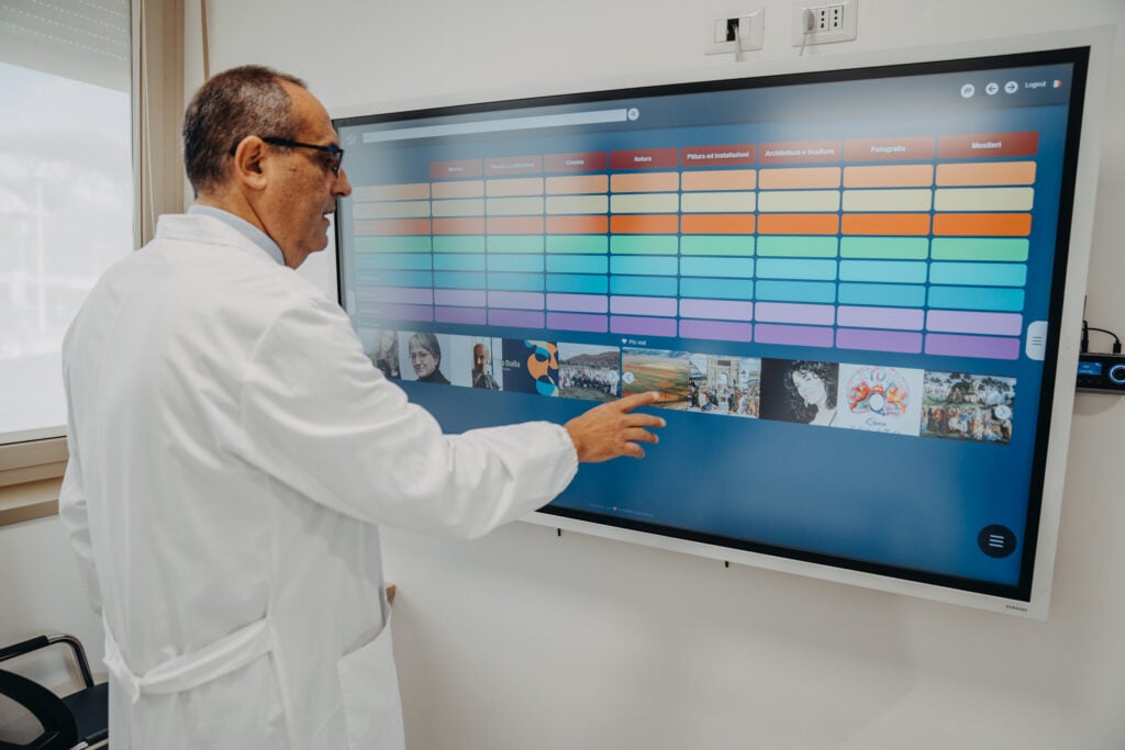 Arte per migliorare l’esperienza di cura al Gemelli di Roma. Anche il MAXXI partecipa ad Art4ART