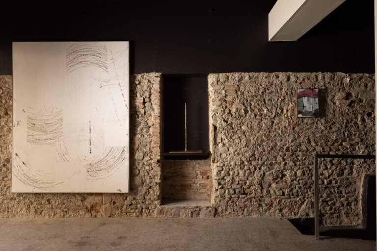 bunkerscatolabianca 19 Alla Galleria Bunker di Firenze una mostra per ripensare il rapporto tra arte e spazio espositivo