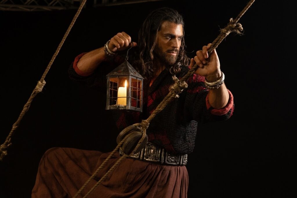 Sandokan: l’epica ritorna in prima serata su Rai1. L’intervista al regista Nicola Abbatangelo