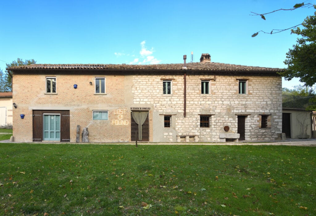 Casa Sponge. Ph: Natascia Giulivi e postproduzione di Francesco Perozzi