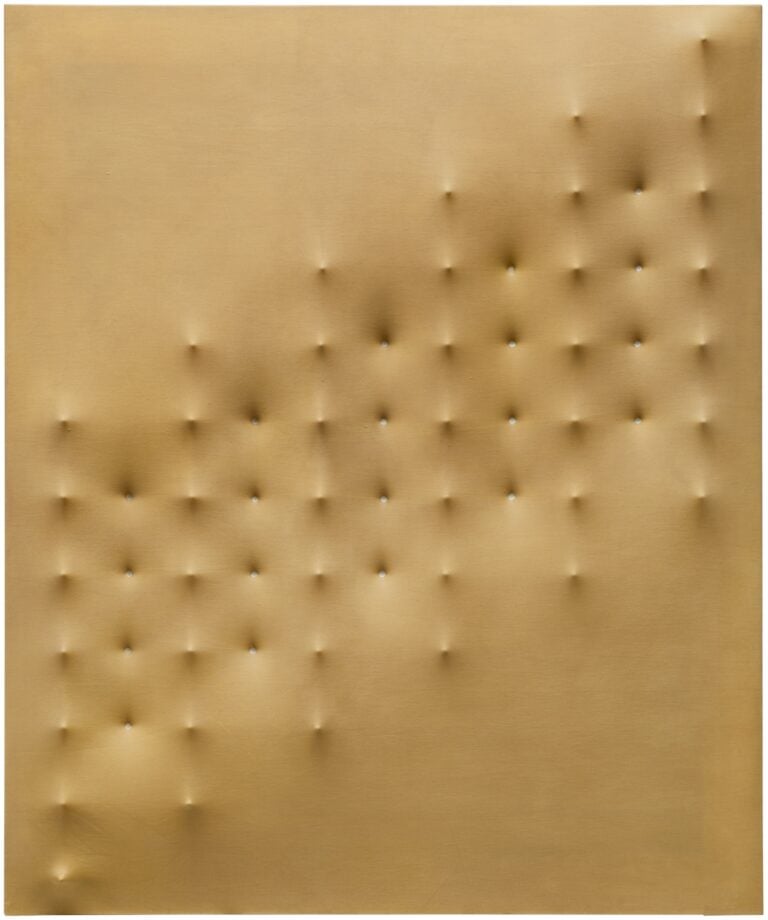 Enrico Castellani, Superficie Opalina n. 2. Courtesy Sotheby’s