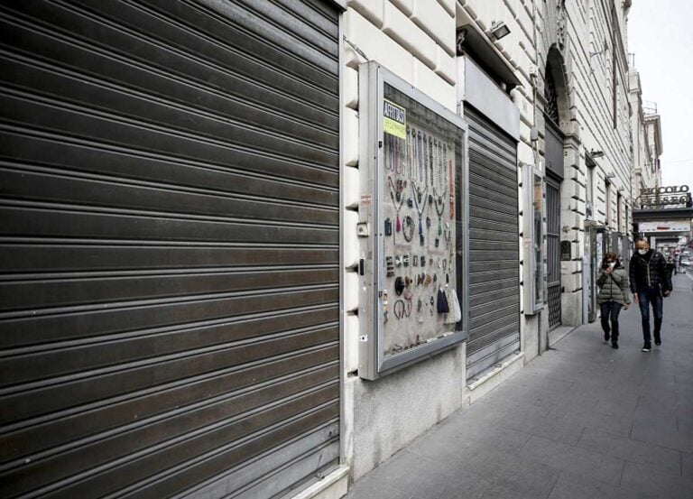 Crisi dei negozi. In pericolo non è solo l’economia ma anche il volto della città italiane