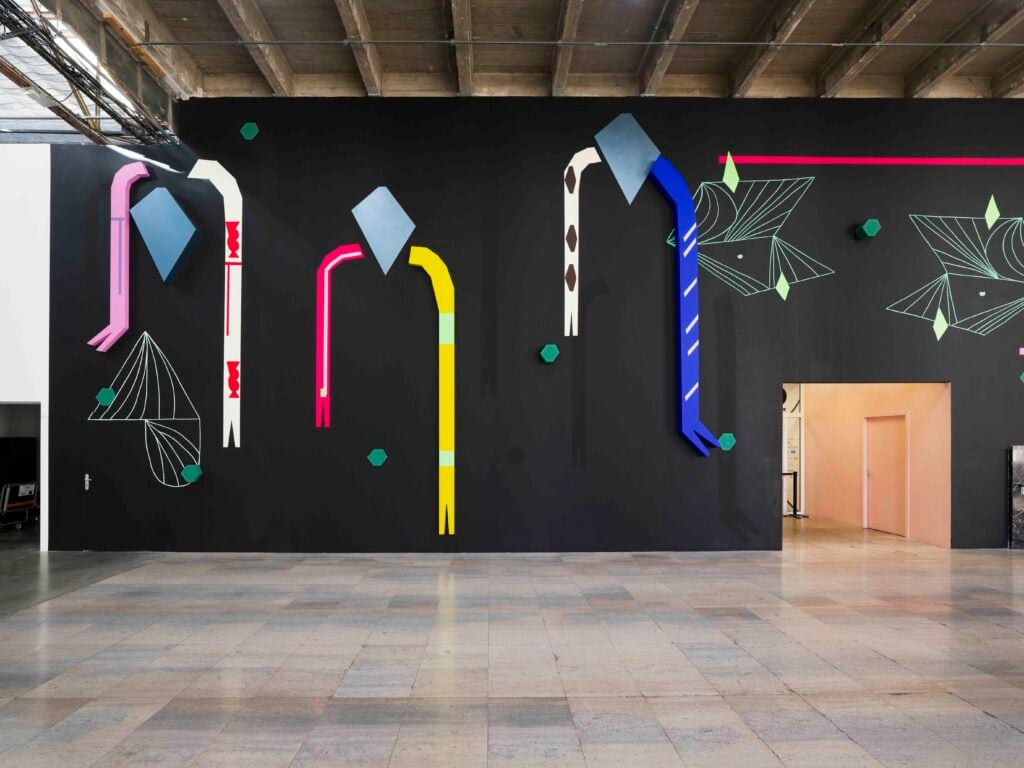 Exhibition view, Caroline Kent, Within the veil a Grammar, Palais de Tokyo (Paris). Photo Aurélien Mole