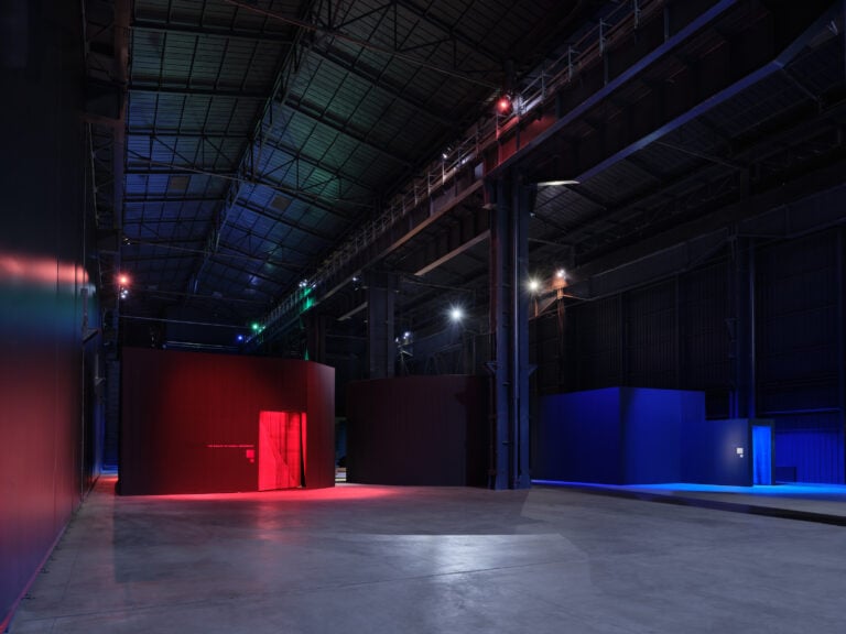 Nan Goldin “This Will Not End Well” Veduta della mostra, Pirelli HangarBicocca, Milano, 2025, © Nan Goldin, Courtesy l’artista, Gagosian, Soundwalk Collective e Pirelli HangarBicocca, Milano, Foto Agostino Osio