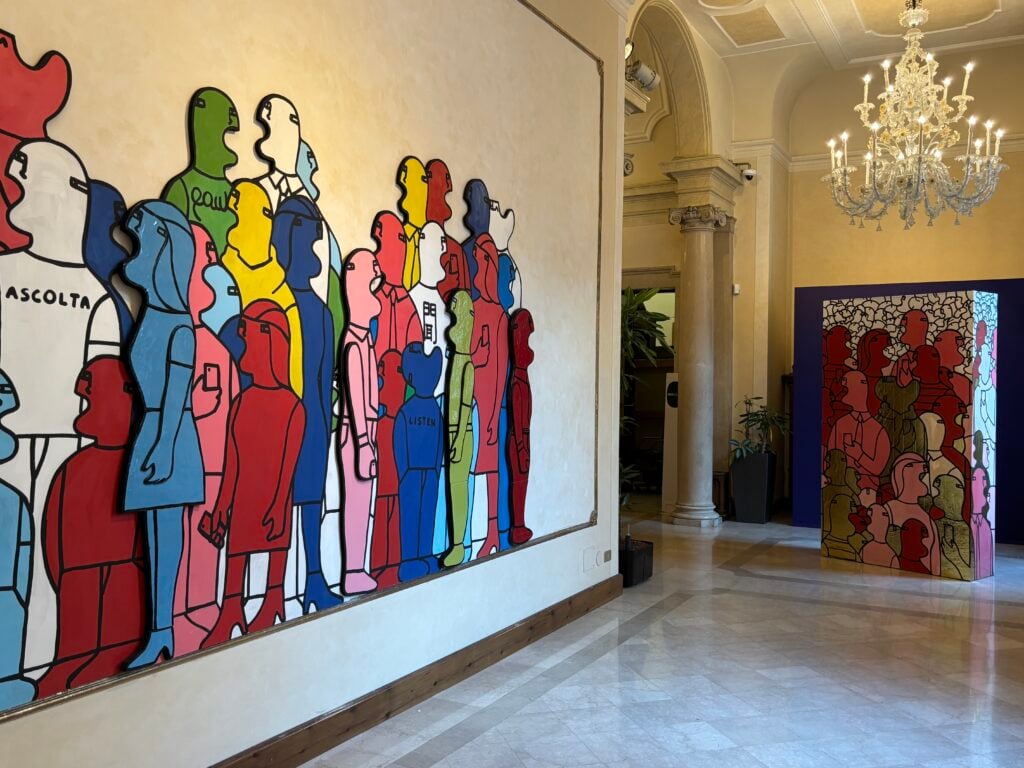 Parola e ascolto al centro di una mostra. A Brescia in un palazzo storico