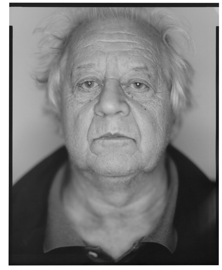 Il censimento fotografico della community dell’arte di Milano