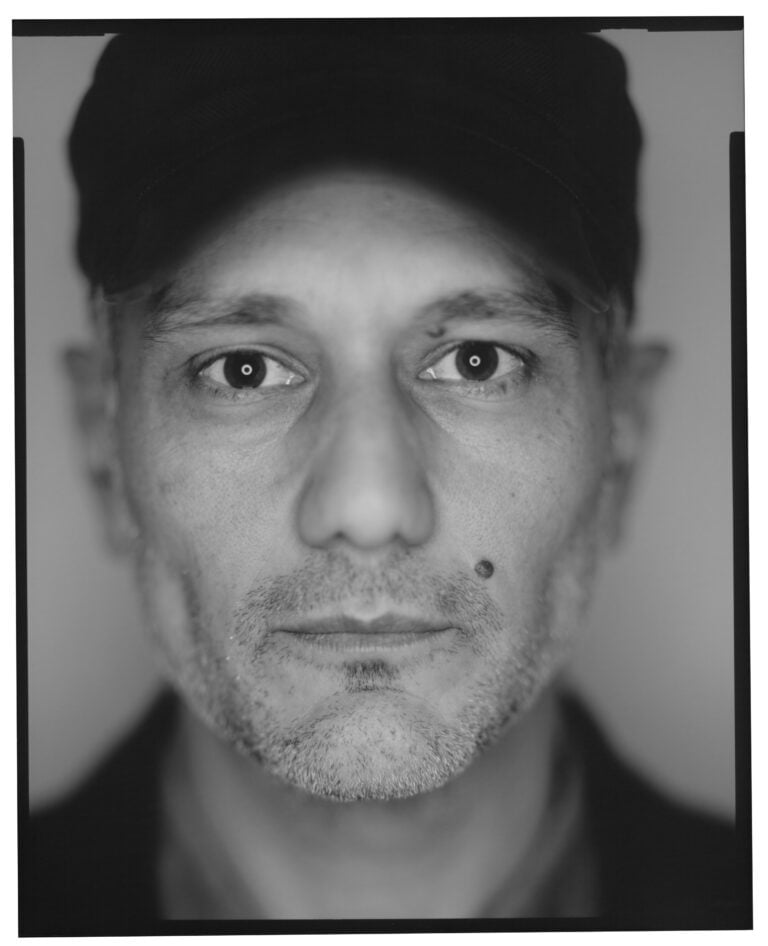 Il censimento fotografico della community dell’arte di Milano