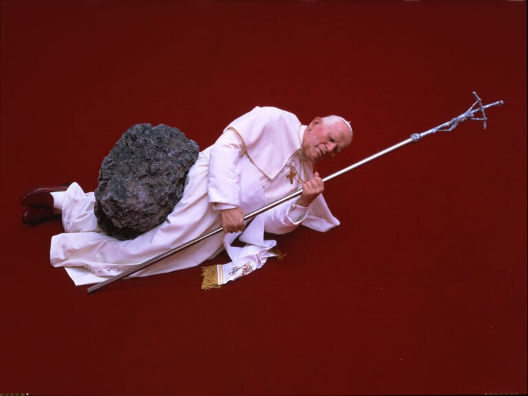 Maurizio Cattelan, La nona ora, 1999