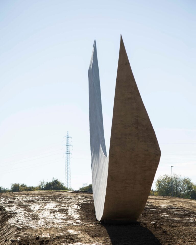 Il Centro Pecci di prato ritrova la monumentale scultura di Mauro Staccioli. Tutta la storia
