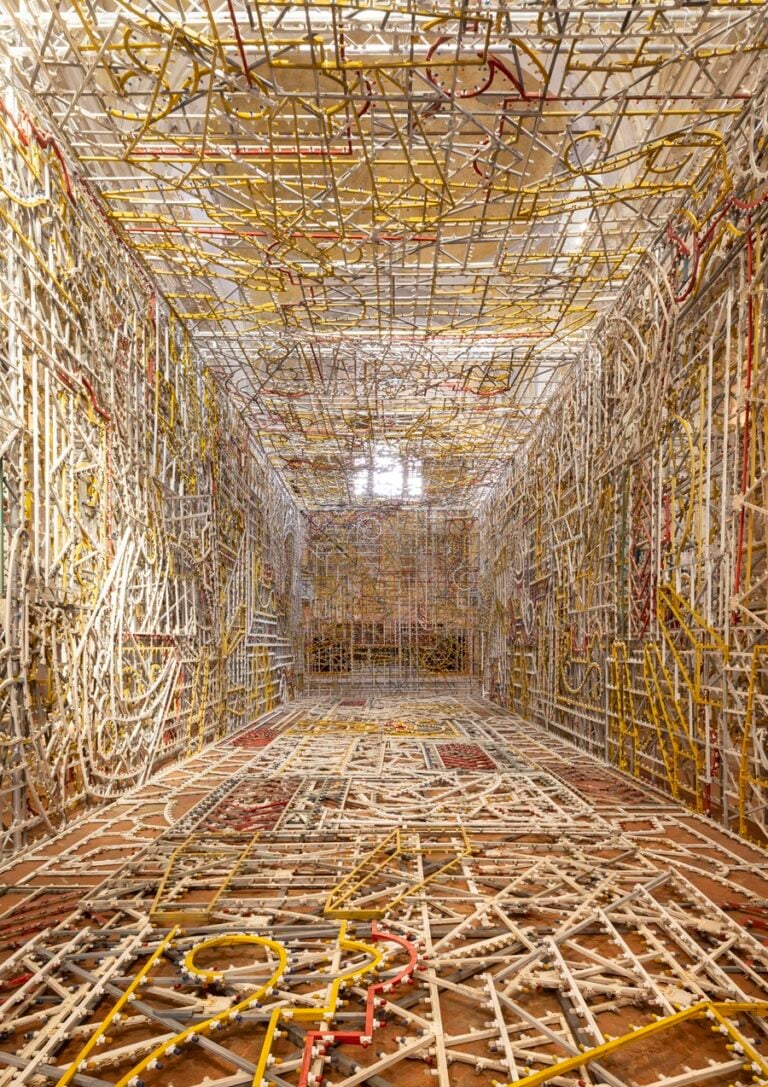 Massimo Bartolini, 100 Giorni, 2025. Photo Form Group - Andrea Rossetti. Courtesy San Carlo Cremona e l’artista. Con il contributo di MASSIMODECARLO