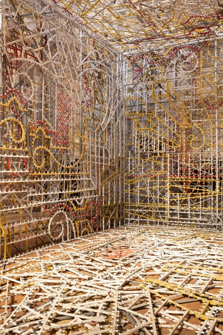 Massimo Bartolini, 100 Giorni, 2025. Photo Form Group - Andrea Rossetti. Courtesy San Carlo Cremona e l’artista. Con il contributo di MASSIMODECARLO