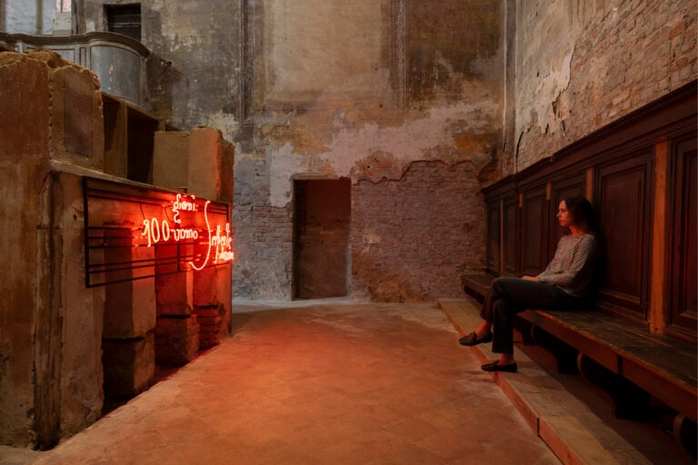 Massimo Bartolini, 100 Giorni, 2025. Photo Form Group - Andrea Rossetti. Courtesy San Carlo Cremona e l’artista. Con il contributo di MASSIMODECARLO