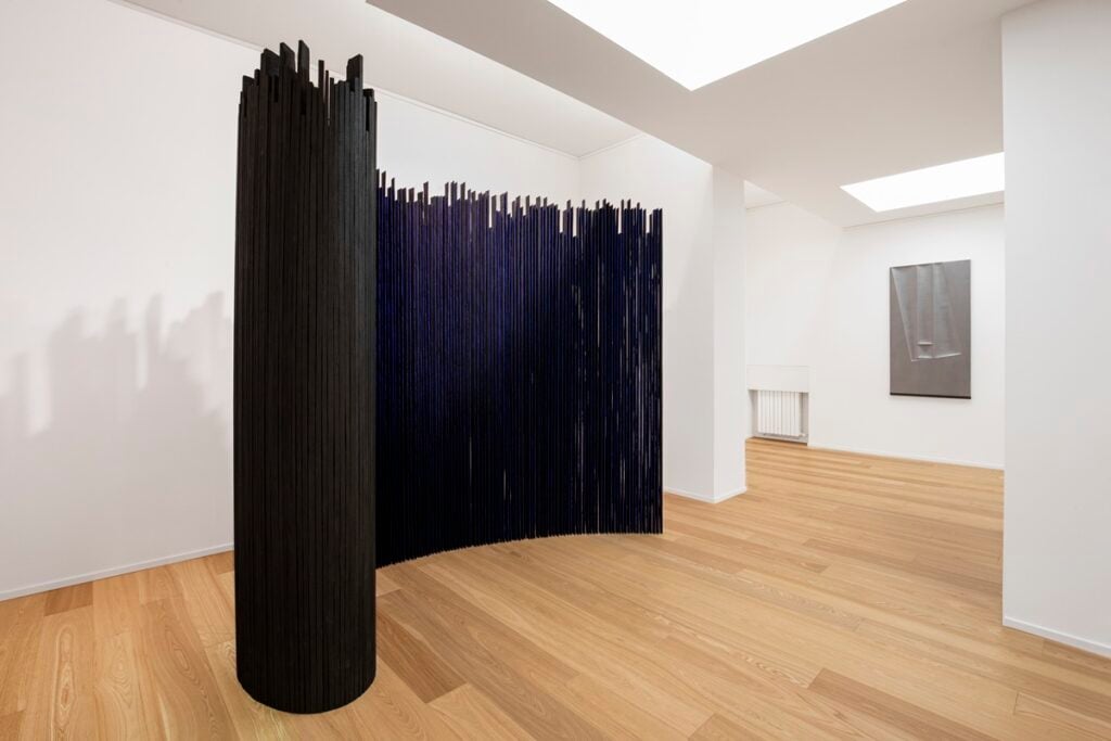 Nero x Nero, Burri e Nunzio, 2025. Credits Gabriele Abbruzzese. Courtesy Mazzoleni