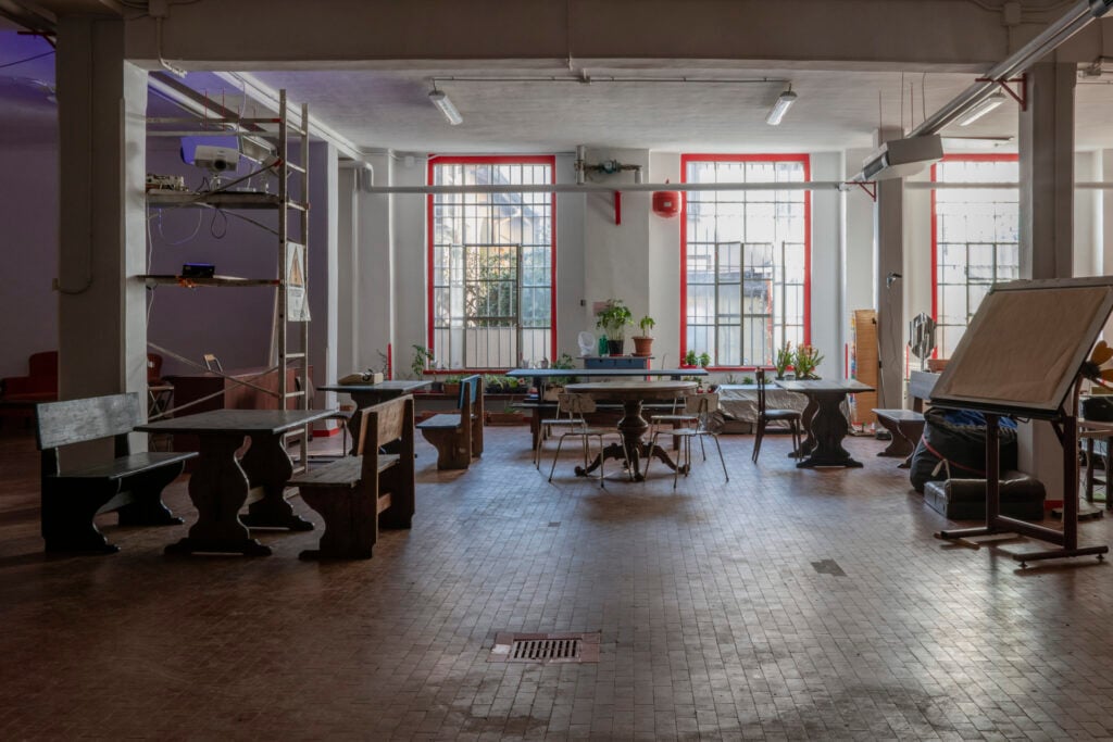 A Torino nel quartiere Aurora c’è un nuovo centro per l’arte e l’innovazione sociale (con bottega culturale)