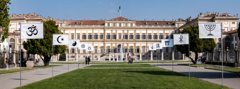 Pistoletto Monza Le bandiere delle religioni, 2025 PH Marco Beck Peccoz