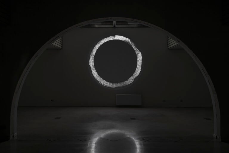 A Castelfranco Veneto l’arte contemporanea riattiva la memoria di un edificio simbolo della città